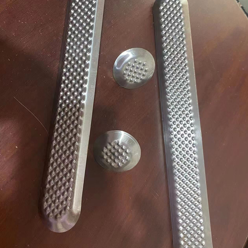 不锈钢盲道板/盲道条/盲道钉